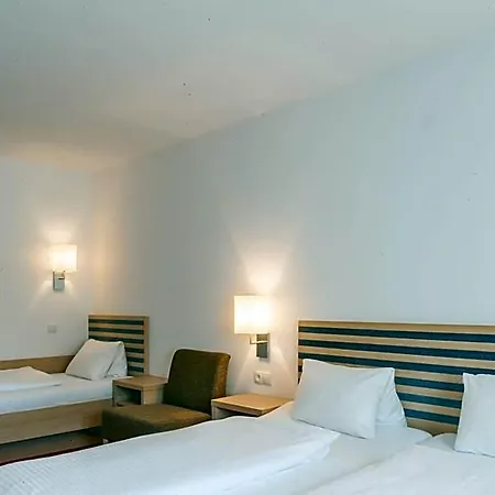 Bed & Breakfast Gaestehaus Brugger 3*